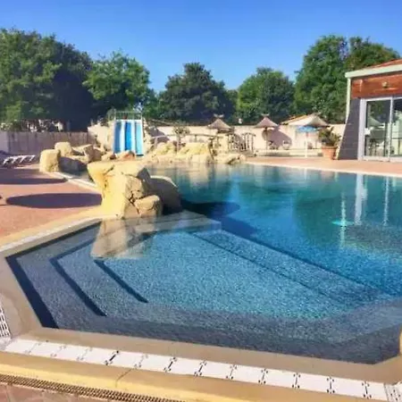 Кемпинг 5 Etoiles - Piscine - Eeaiaf